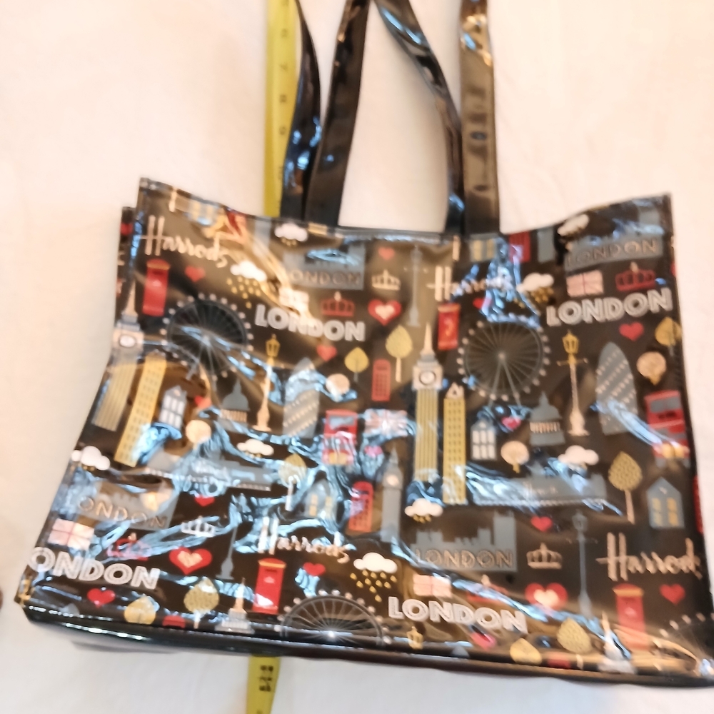 Harrods Glitter London Iconic Tote - Black, Red, and Gold PVC - Picture 6 of 6